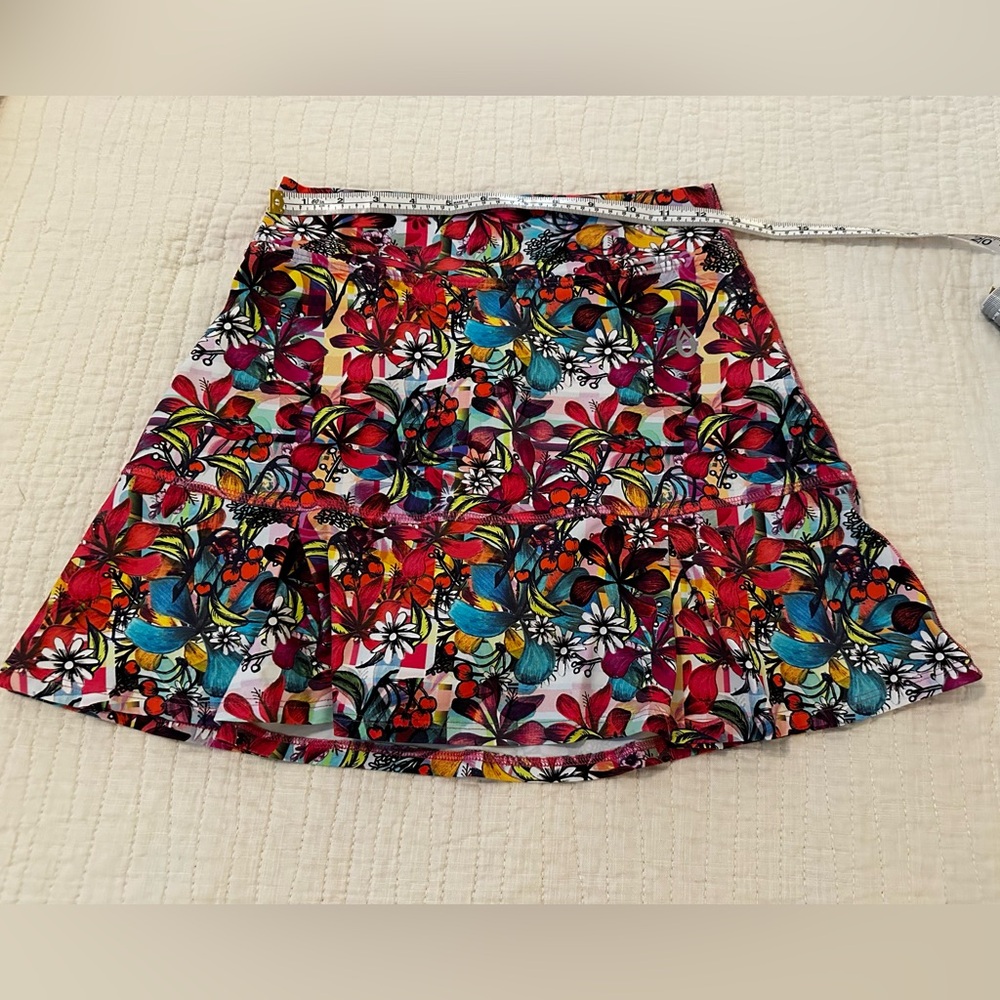 DonaJo tennis skirt in excellent condition, size 1